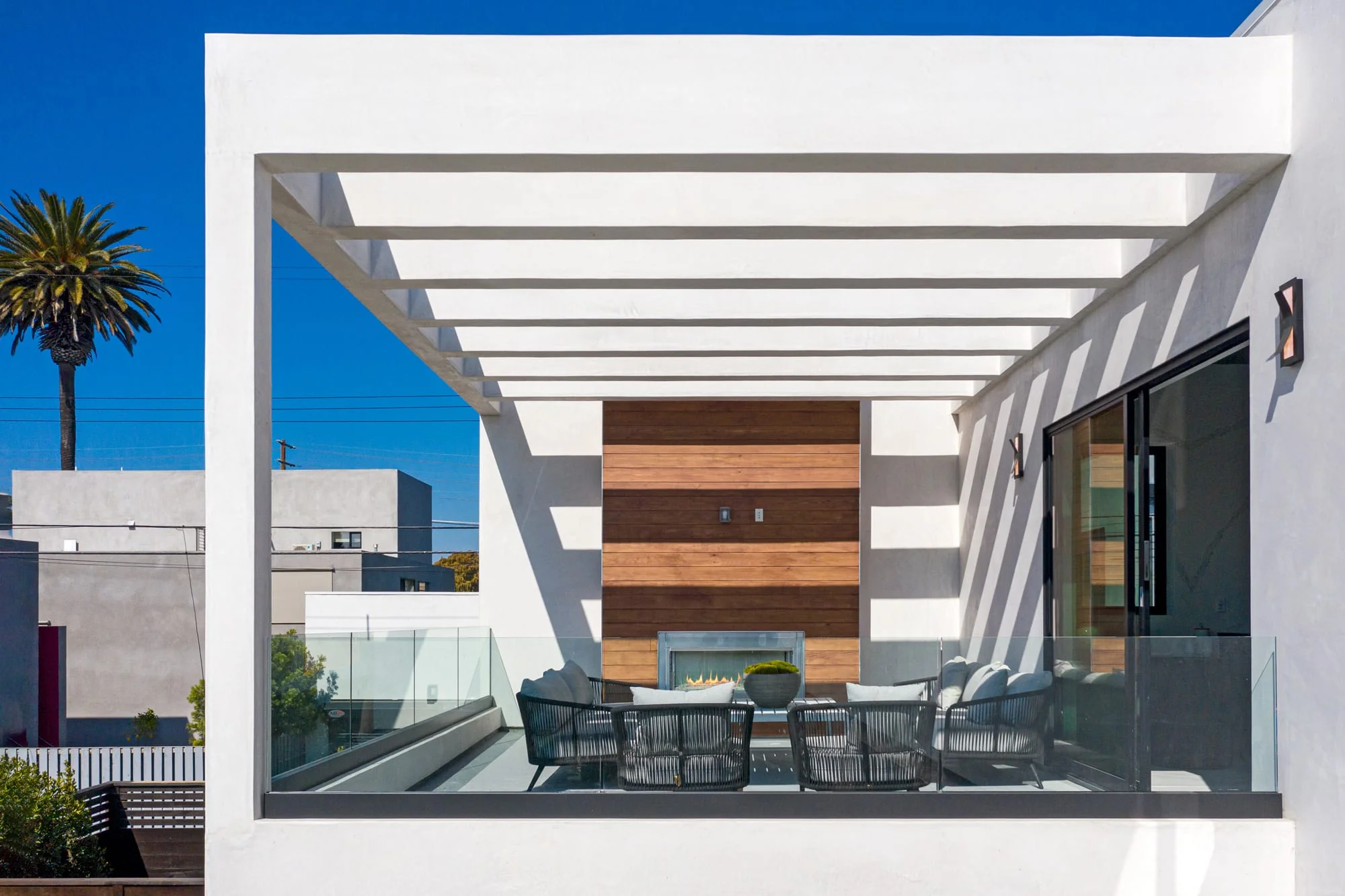 Modern Luxury Home Deck