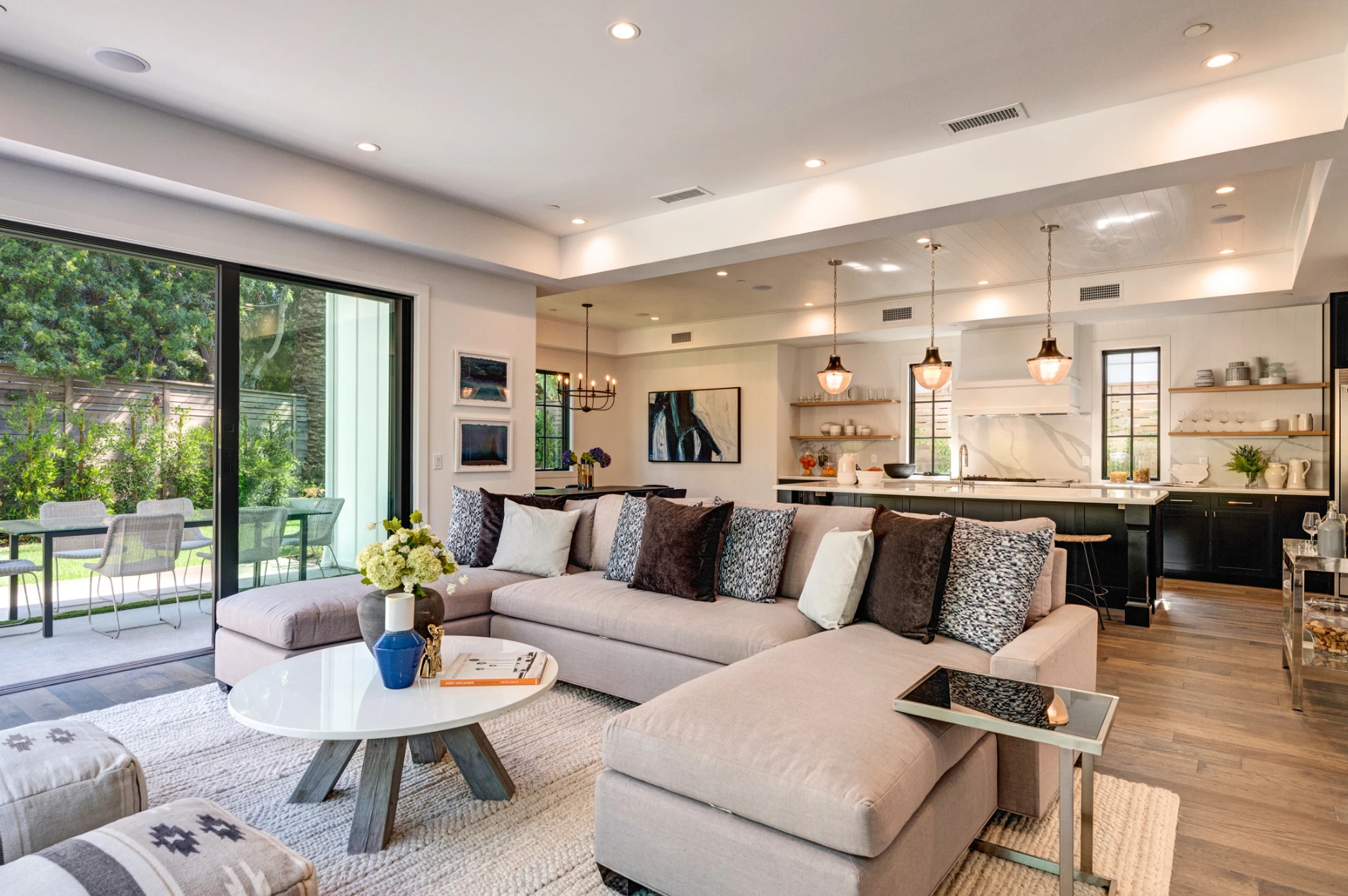 Tjh Hero Home For Hosting@2x