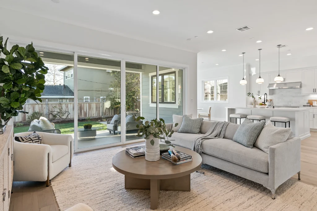 Gallery photo 4 of 10