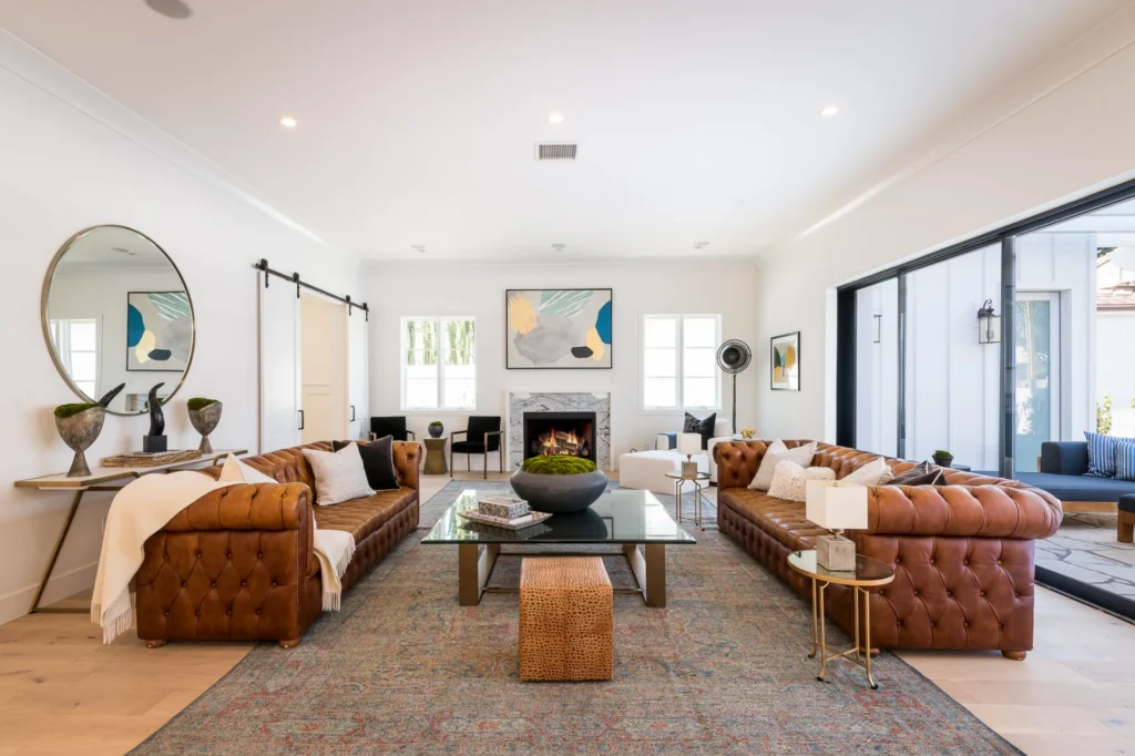 Tjh Sc 1123 Berkeley 5 Living Room 2@2x