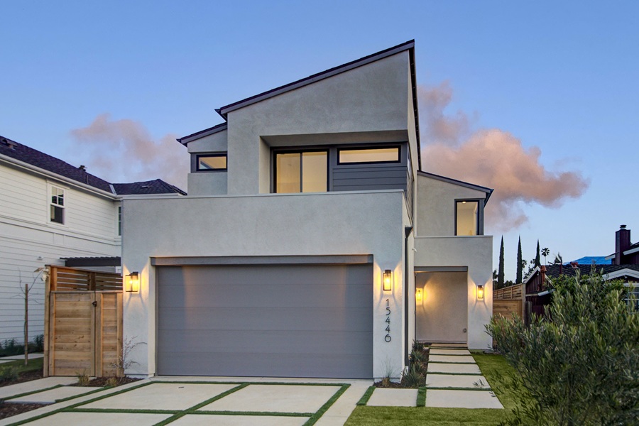 Gallery photo 12 of 12