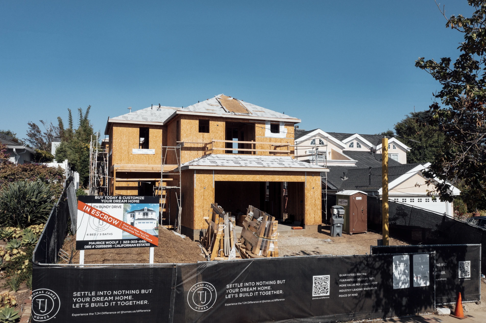 Tjh Hero Construction2@2x