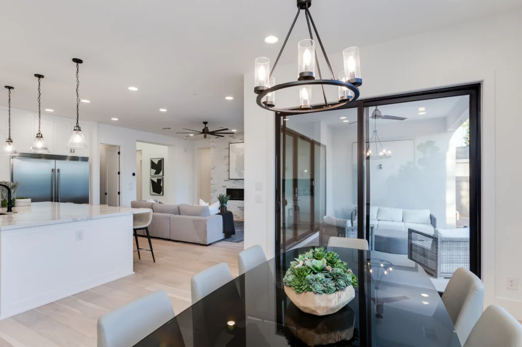 Arcadia Lite Farmhouse Style Dining room