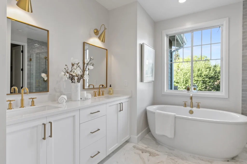 Menlo Park Cottage Style Master bathroom, double vanity, tub