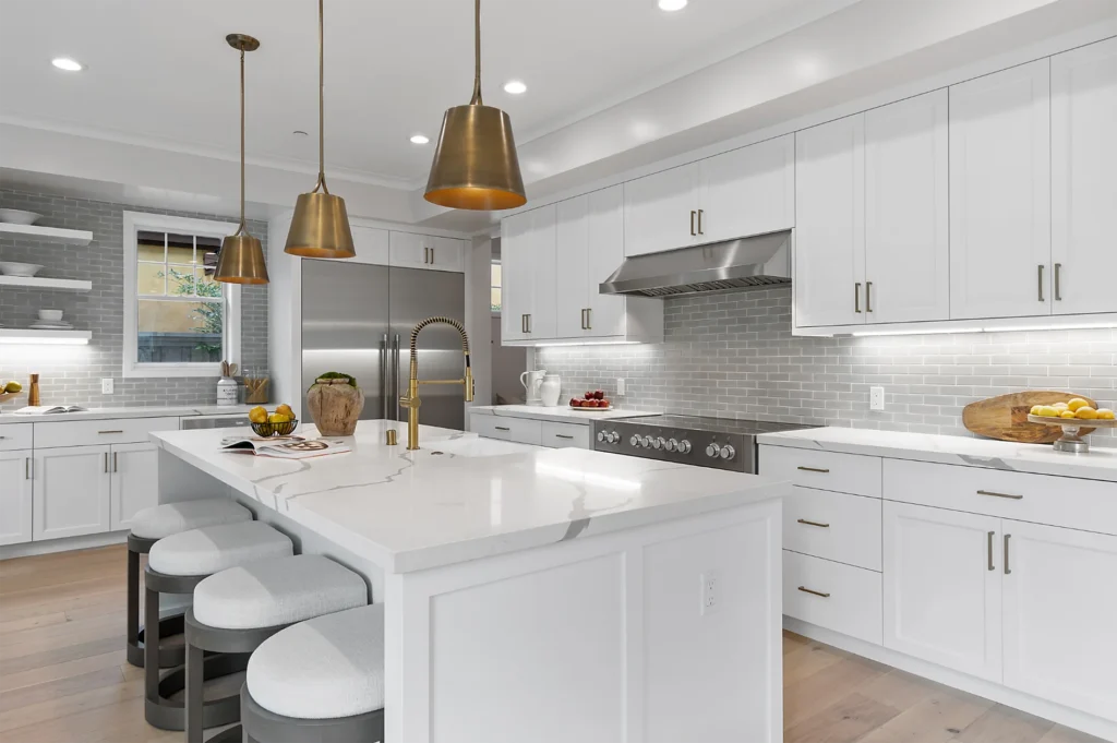 Menlo Park Cottage Style kitchen island, range, countertops