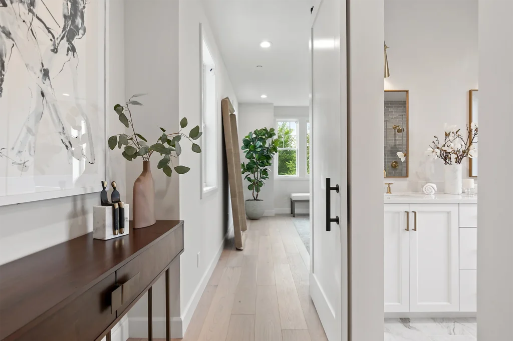 Menlo Park Cottage Style hallway