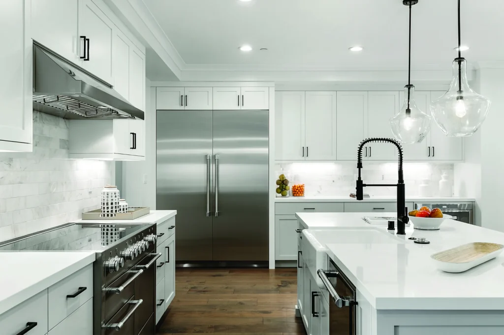 Menlo Park Traditional Home Kitchen, range, fridge, island