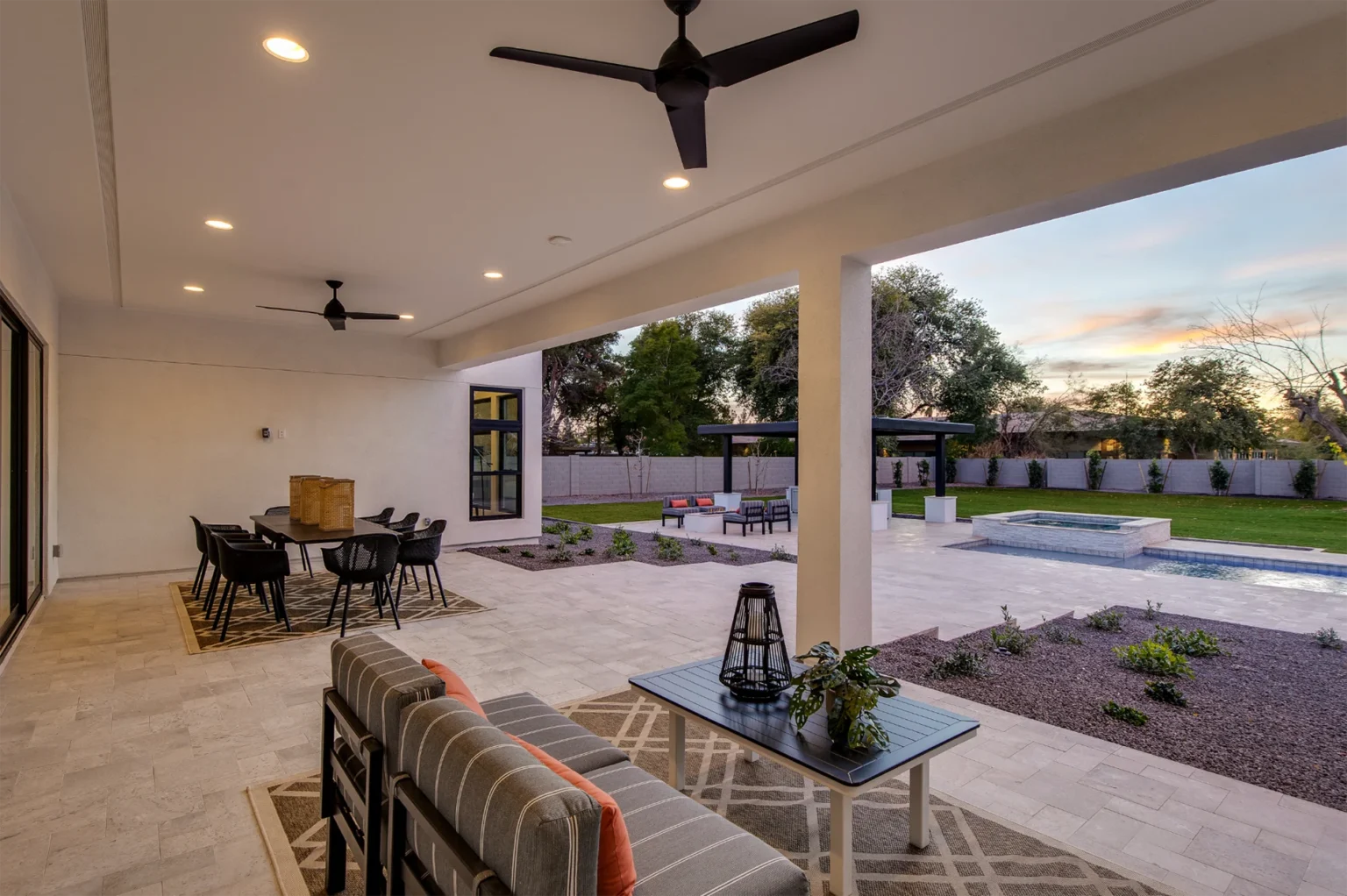 Phoenix Modern Style Home Covered patio and pool