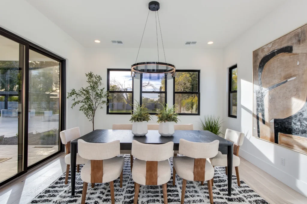 Gallery photo 6 of 12