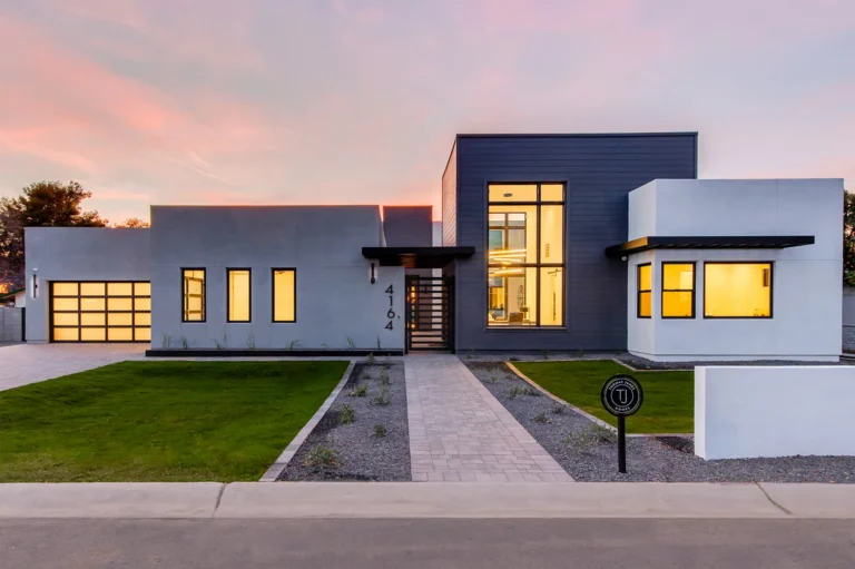 Phoenix Modern Style New Home