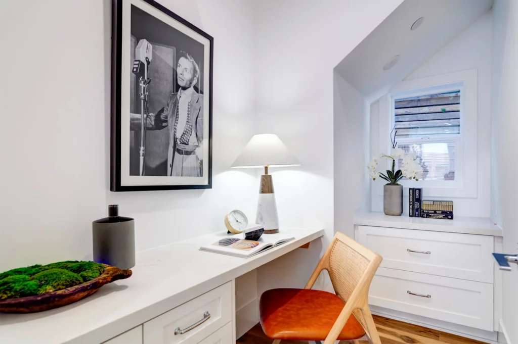 Hollywood custom home flex space desk