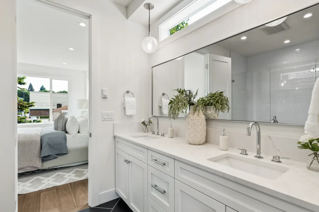 Seattle Traditional Style master bathroom with double vanity