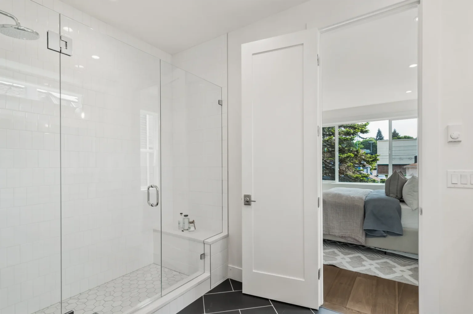 Seattle Traditional Style master bathroom walk in shower