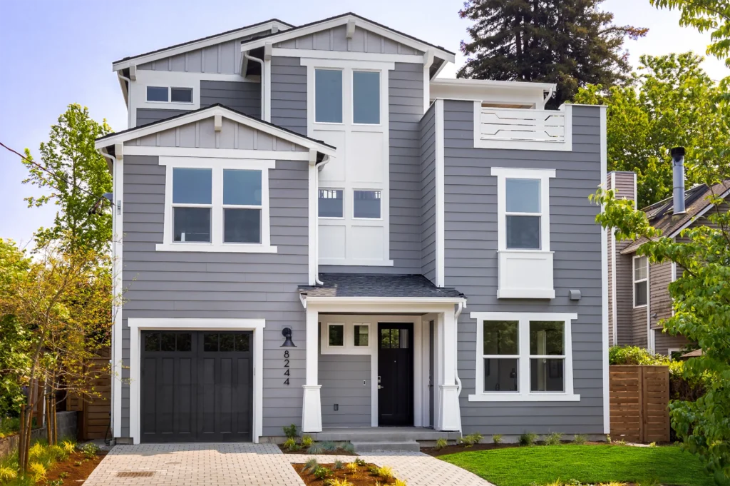 Seattle Traditional Style Home Exterior