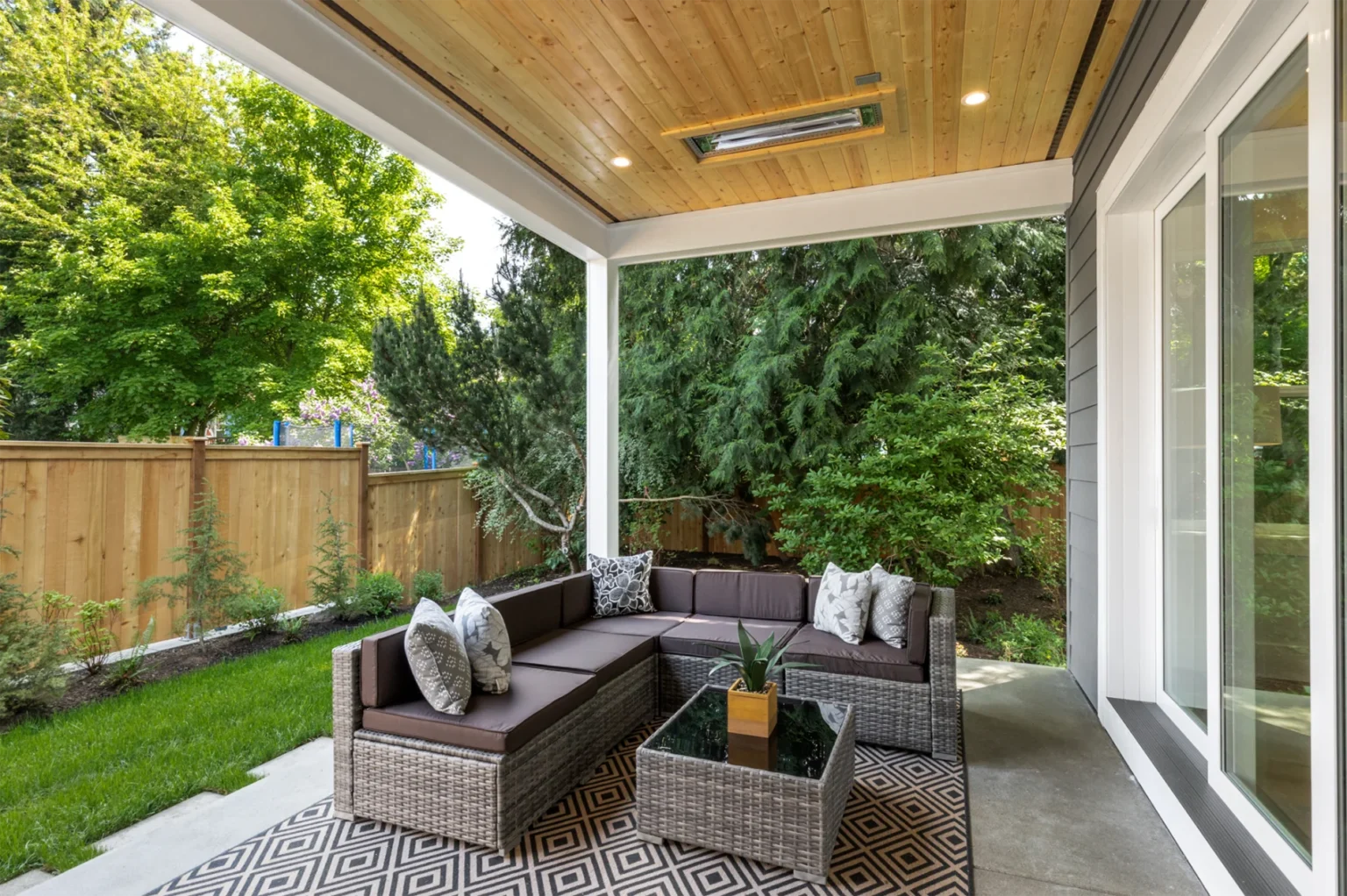 Seattle Transitional Style Exterior back yard covered patio