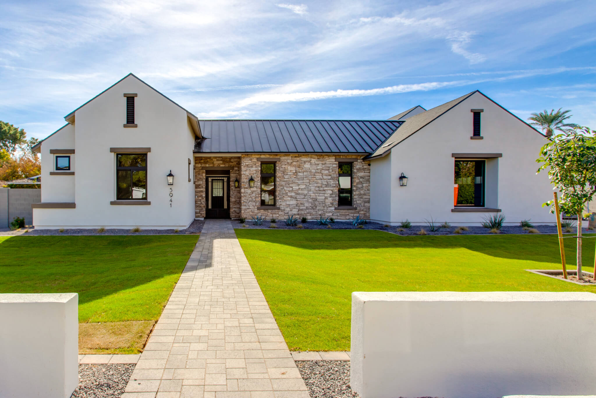 Gallery photo 4 of 5