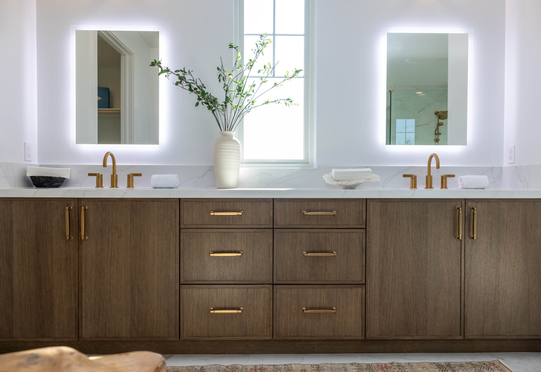 Gallery photo 4 of 12