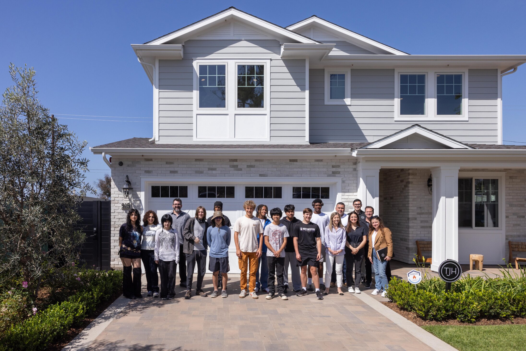 Pacific Palisades, The Gathering Place