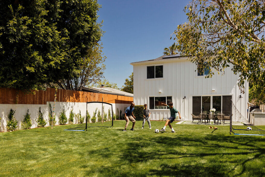 TJH Southern California homeowners enjoying outdoor living, captured in a TJH home.